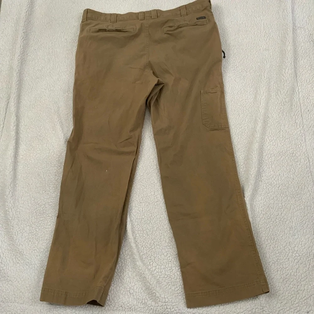 Columbia Cargo Pants 40x32 Tan Straight Leg Hike Camp 6 Pockets Zip Hook & Loop
